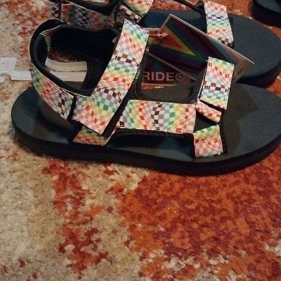 Rainbow sandals with thick black soles from Target NWT - Picture 2 of 7